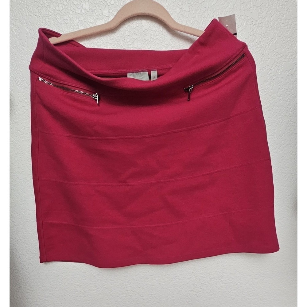 Athleta Strata Burgundy Ponte Skirt‎ Women's Size Medium - Picture 2 of 6